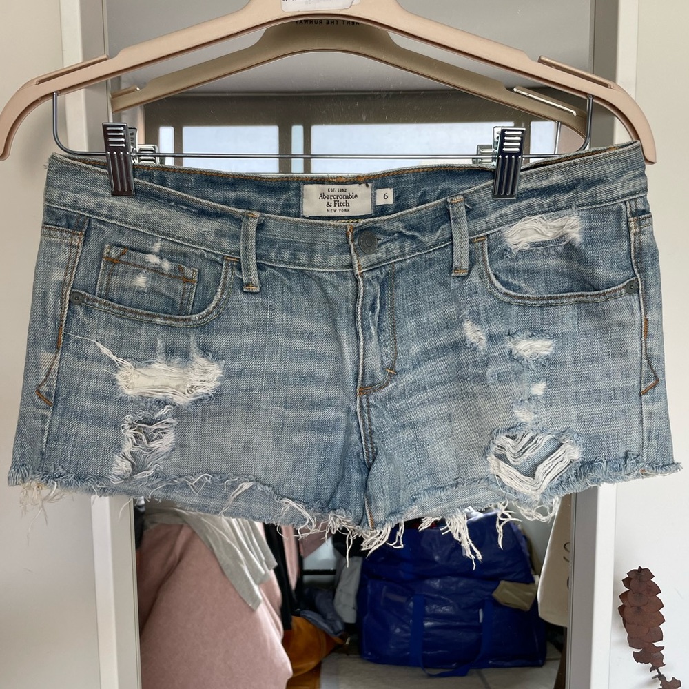 Abercrombie & Fitch Short Denim Shorts